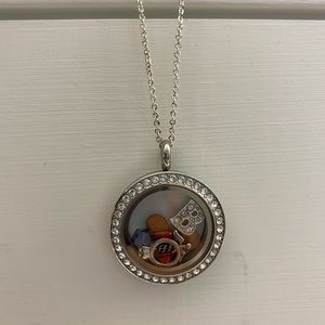 Origami owl necklace